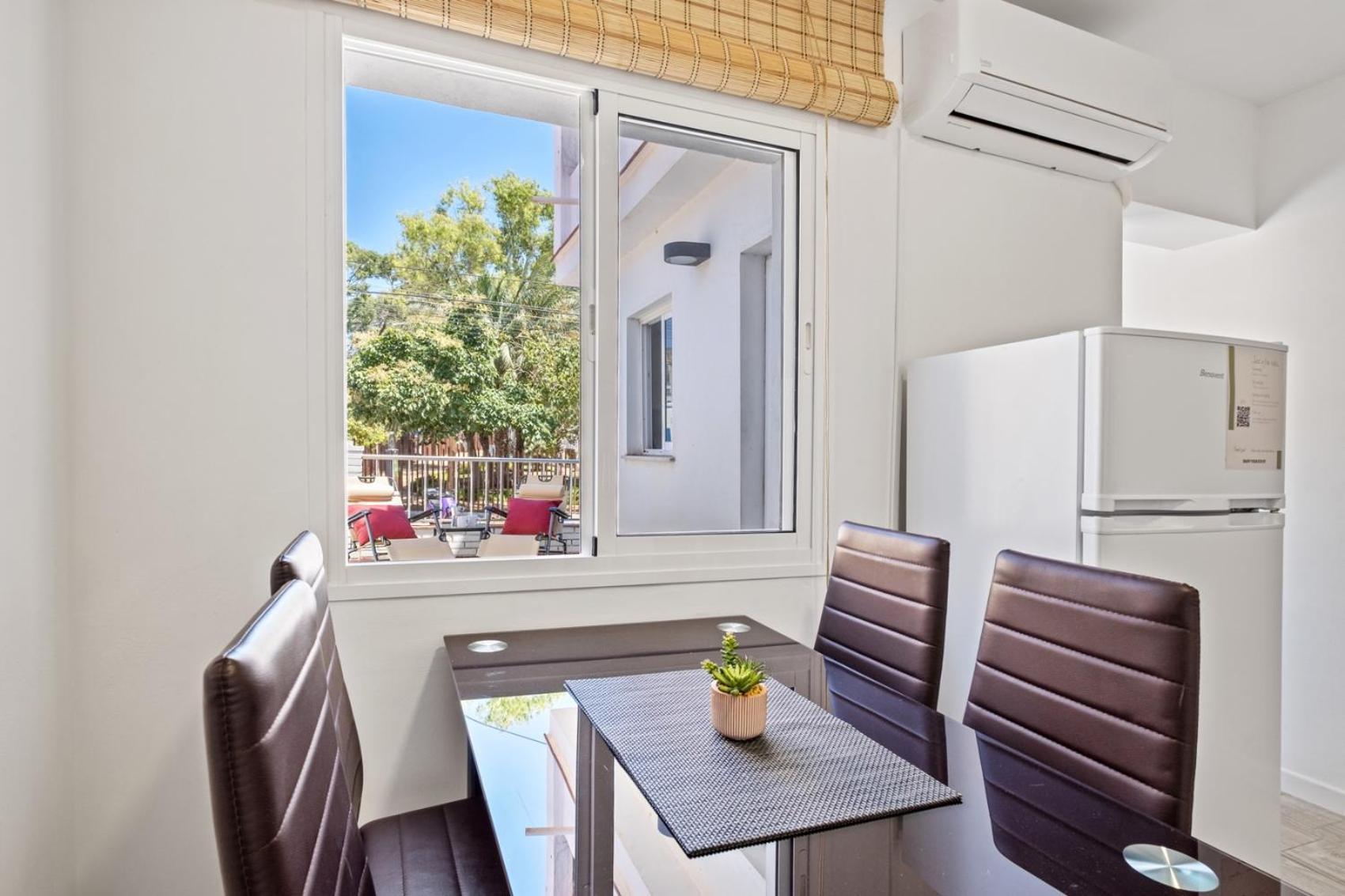Apartamento En La Playa Con Terraza มาลากา ภายนอก รูปภาพ