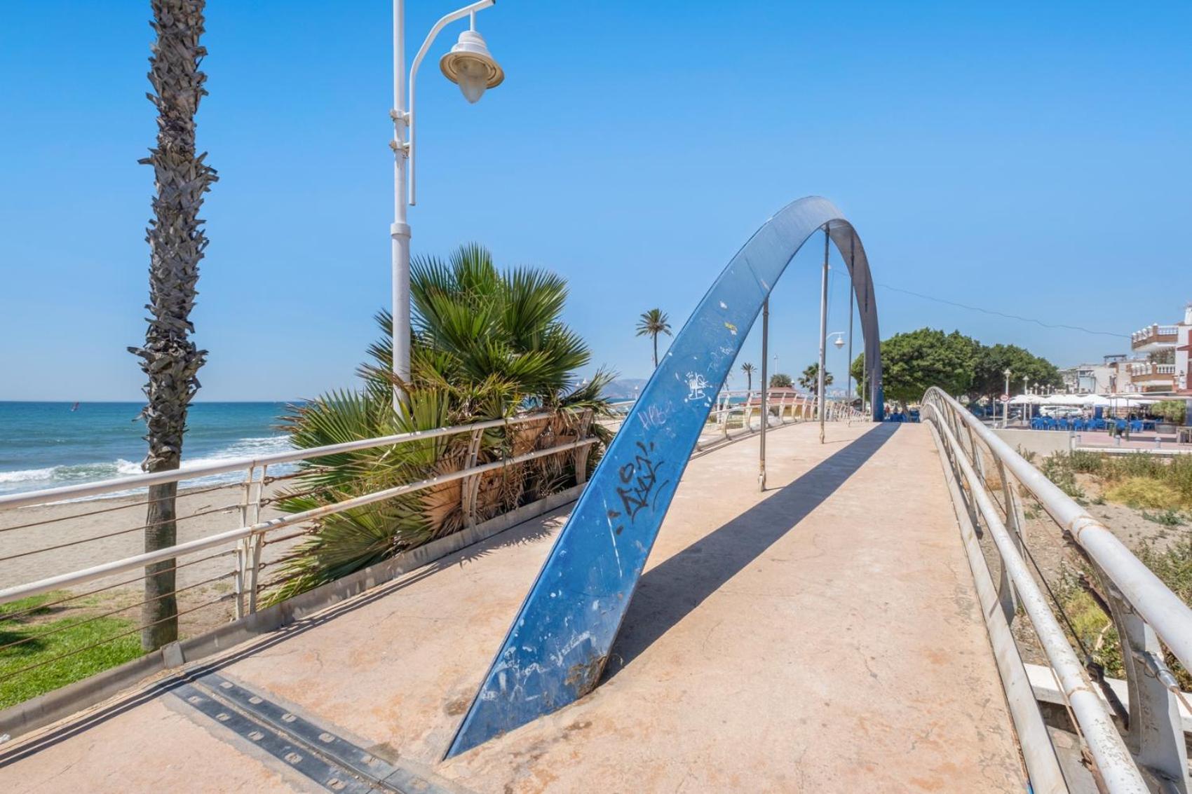 Apartamento En La Playa Con Terraza มาลากา ภายนอก รูปภาพ