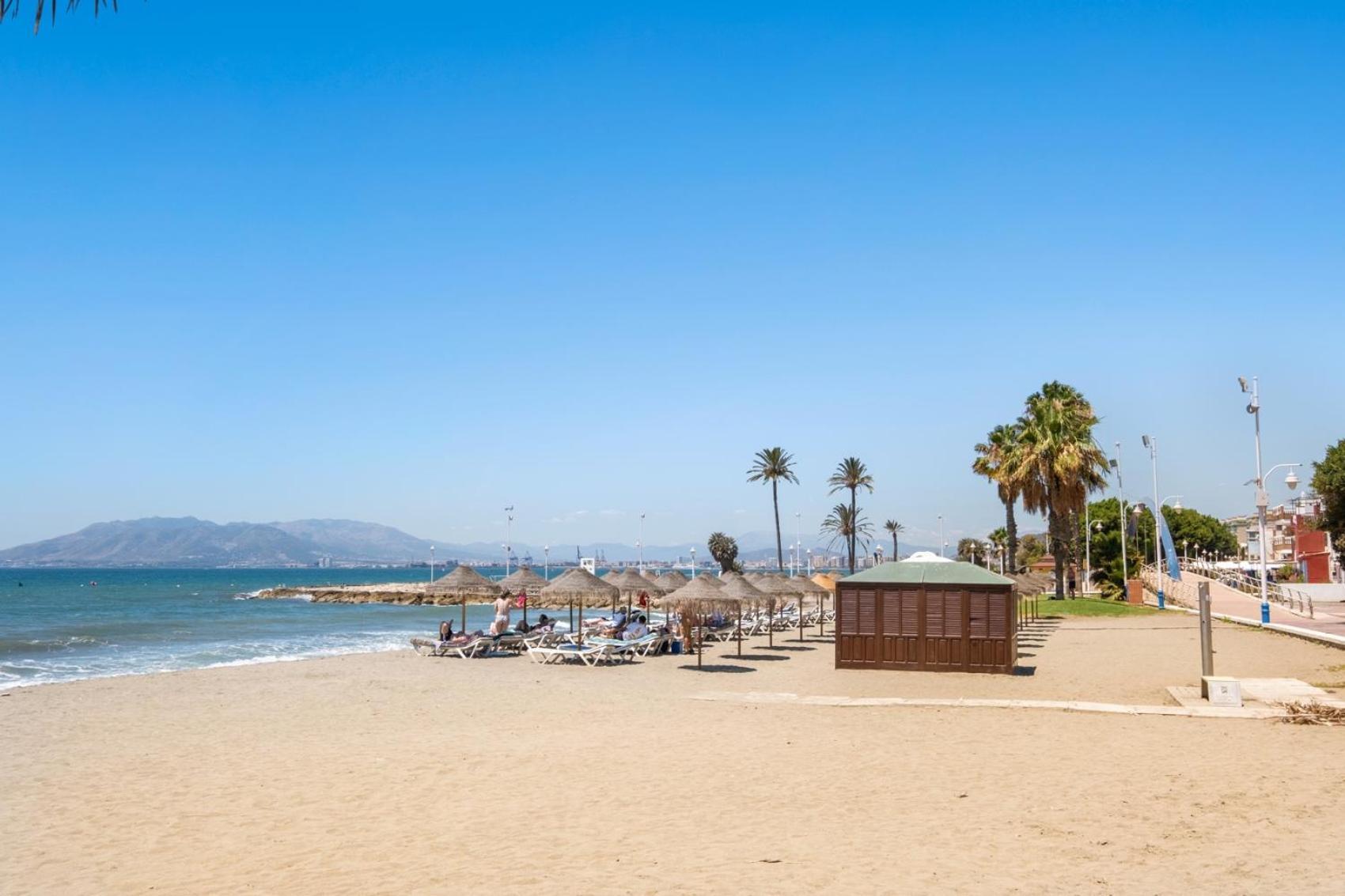 Apartamento En La Playa Con Terraza มาลากา ภายนอก รูปภาพ